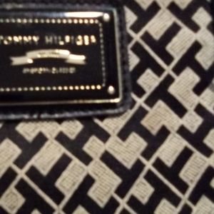 Tommy Hilfiger purse